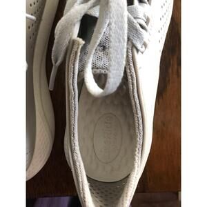 Men’s Croc Lite Ride Size 10 Pacer Sneaker